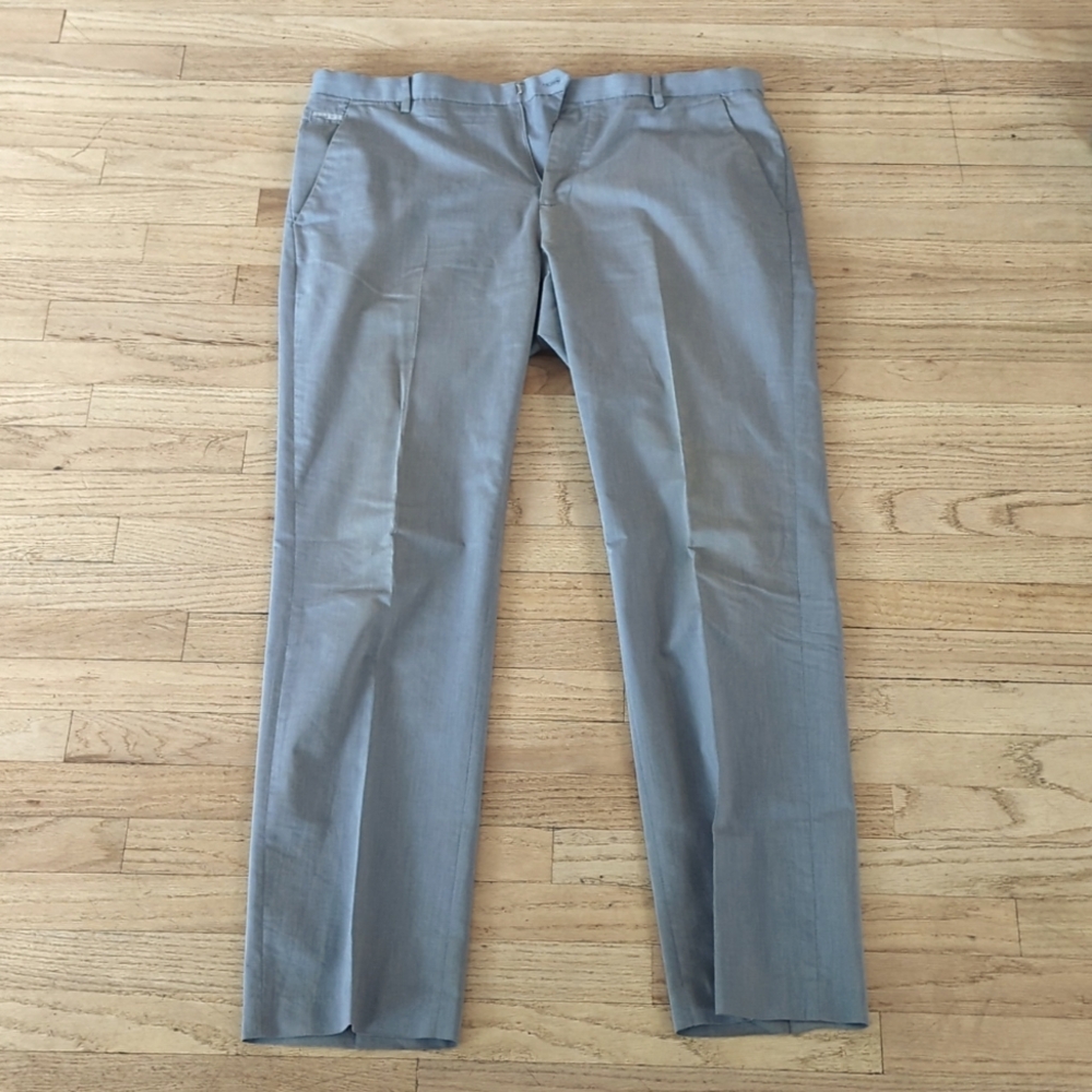 Men's Calvin Klein slim fit gray dress pants size 36 32